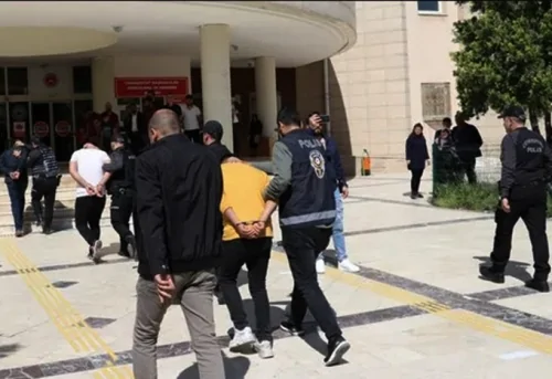 Urfa'da Aranan Şahıslara Operasyon 21 Gözaltı